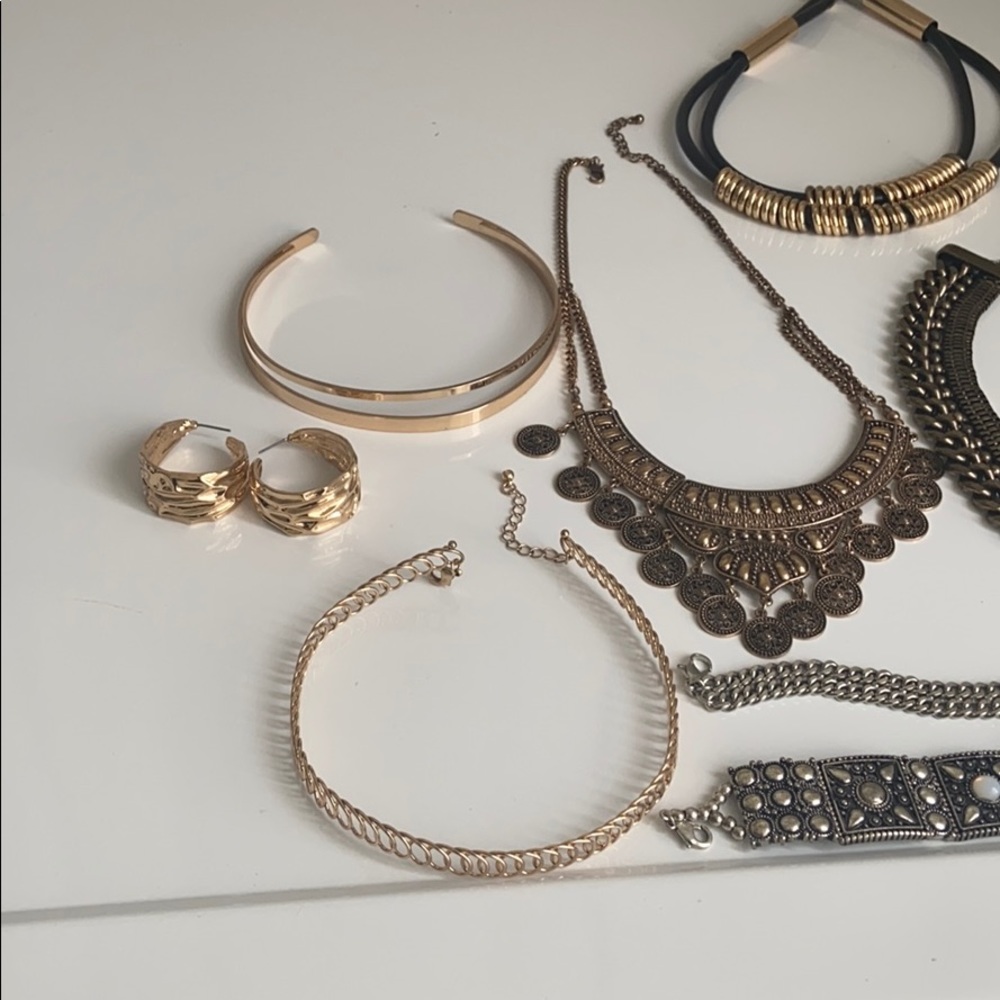 Necklaces - Picture 6 of 6